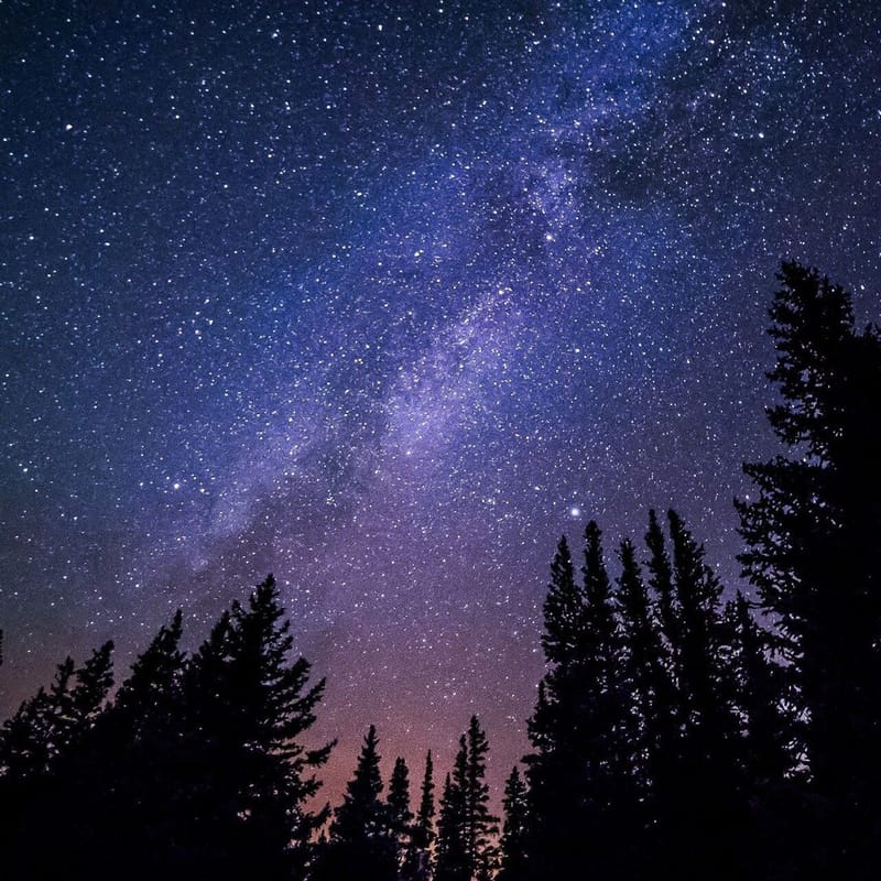 مصفوفة تلسكوب شمسي صينية تحدد وميض نجم نابض