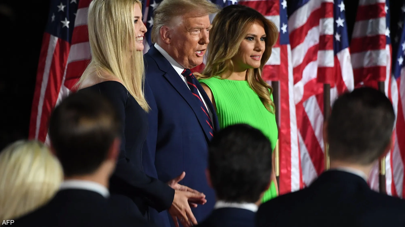 بعد جلسة الإتهام.. أقرب المقربين لترامب يغيبون عن كلمة ألقاها في فلوريدا