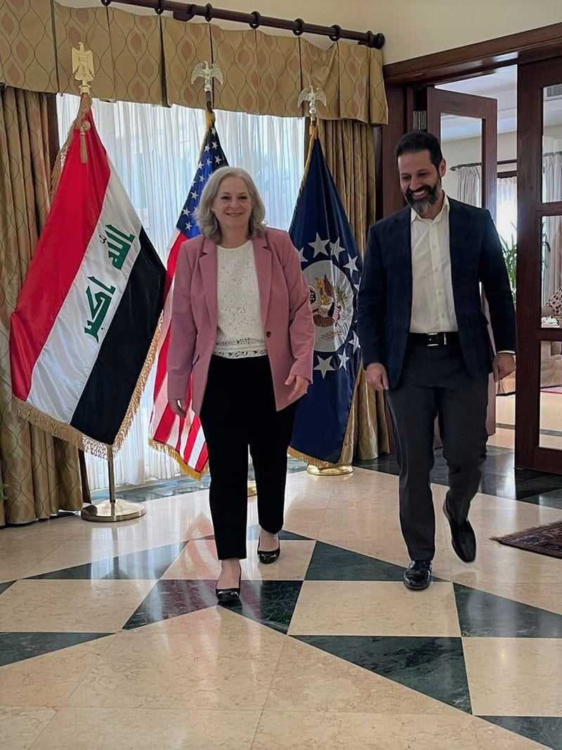 السفيرة الامريكية تبحث مع طالباني مصالح الولايات المتحدة في الإقليم