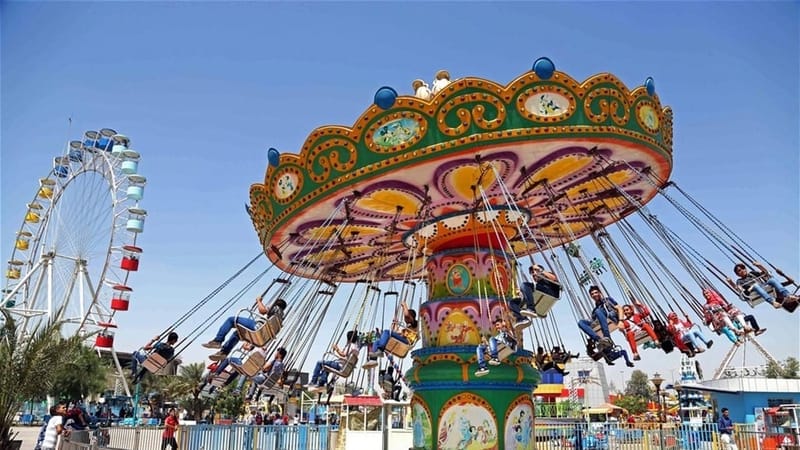 العراقيون يحتفظون بنكهة الماضي.. طقوس العيد ثابتة