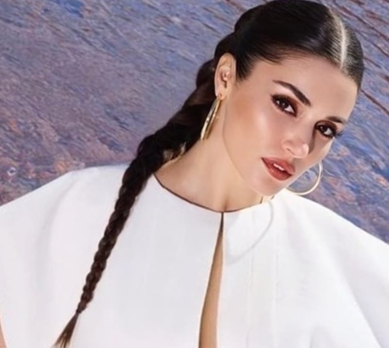 هاندا آرتشيل في تجربة خاصة بالحيوانات