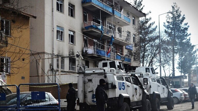 استهداف جديد لأحد مقرات حزب "العدالة والتنمية" الحاكم في تركيا