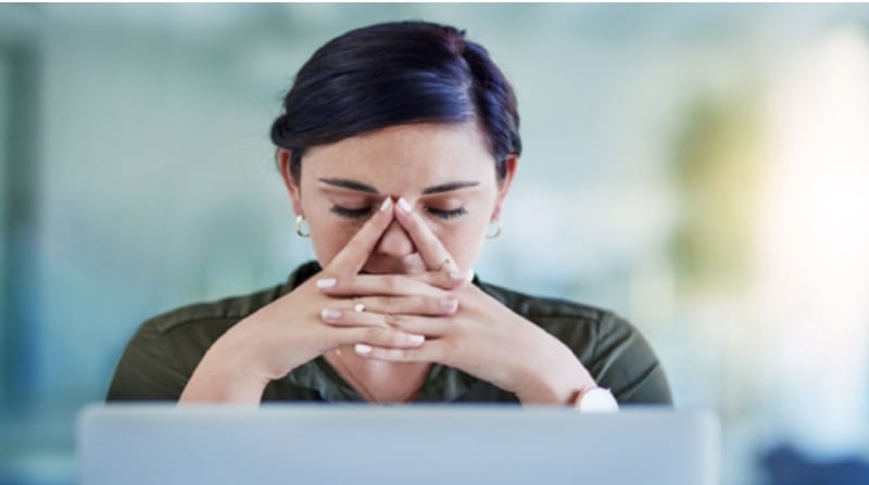 "سبب بسيط" يجعلنا نرتكب الأخطاء نفسها مرارا وتكرارا