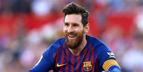 ميسي يهرب من أسئلة العودة إلى برشلونة