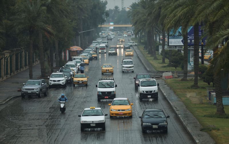 طقس العراق.. زخات مطر وتصاعد للغبار وارتفاع بدرجات الحرارة الأيام المقبلة