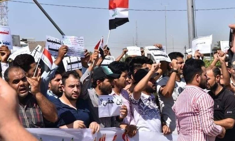 بلبس الاكفان وافتراش الارض.. دعوة لاعتصام "حتى إقرار الموازنة"