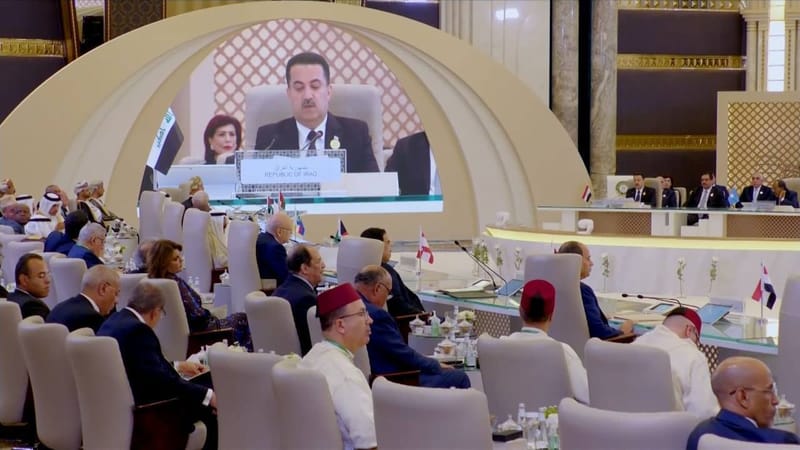 خبير قانوني يوضح دستورية مشاركة السوداني في قمة جدة