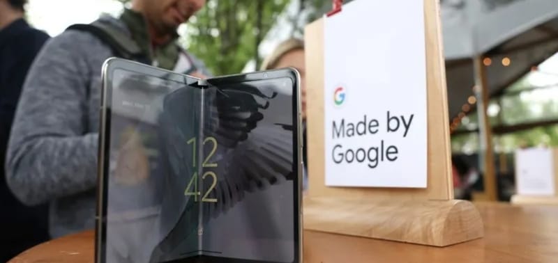 الهواتف القابلة للطي.. 3 أسباب للأسعار المبالغ بها