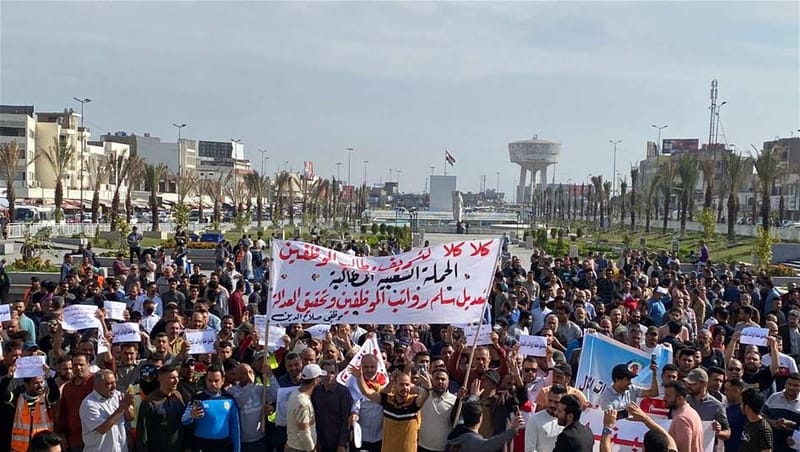 نائب يوضح حقيقة "صادمة" بشأن سلم الرواتب : كلام ووعود