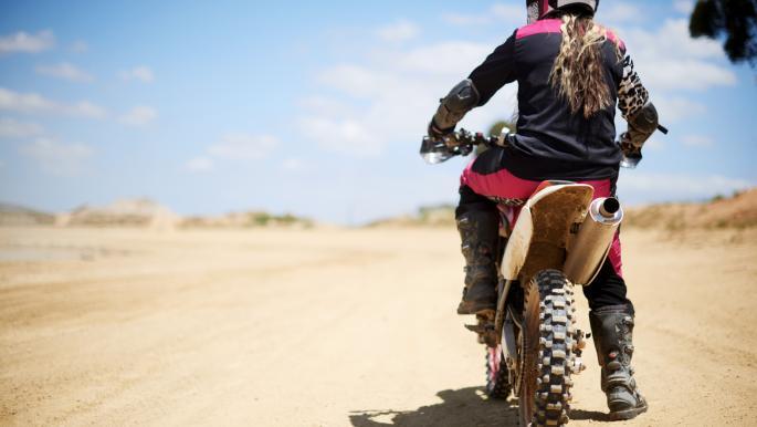 محافظة كربلاء تمنع النساء من ركوب الدراجات وارتياد المقاهي