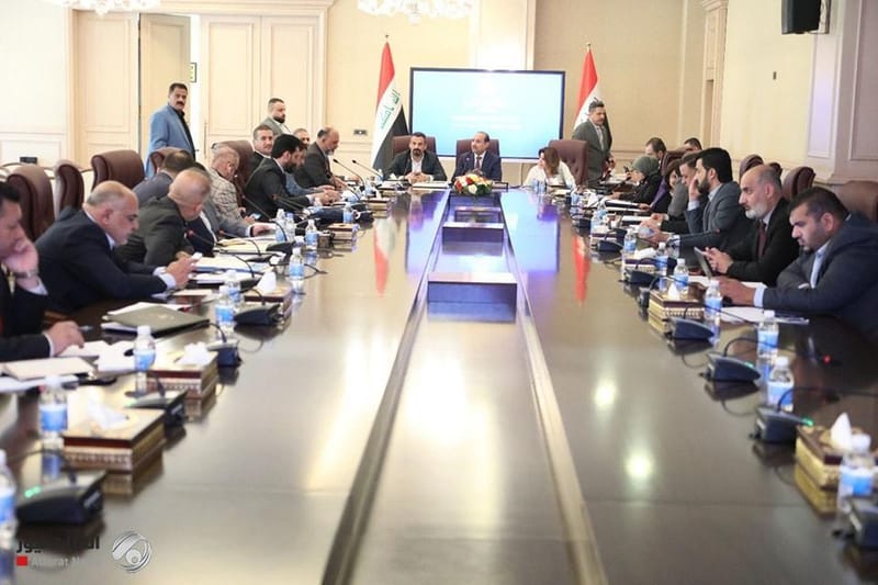 المالية النيابية تدعو رئاسة البرلمان للإسراع بتحديد جلسة التصويت على الموازنة