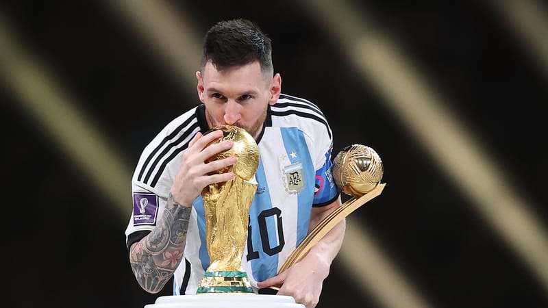 630 يورو لمشاهدة "ميسي" خلال مباراة ودية في الصين