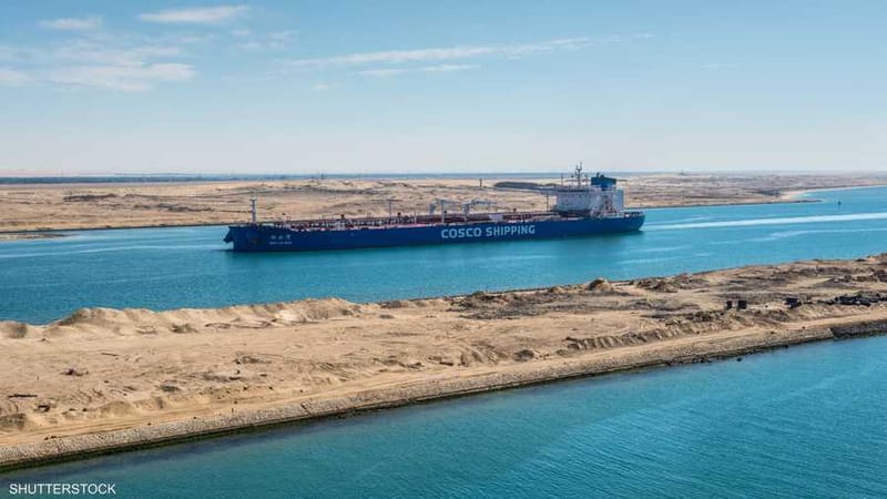 تعطل ناقلة نفط في مجرى قناة السويس