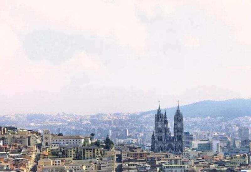 حادث غريب.. عادت للحياة أثناء مراسم دفنها