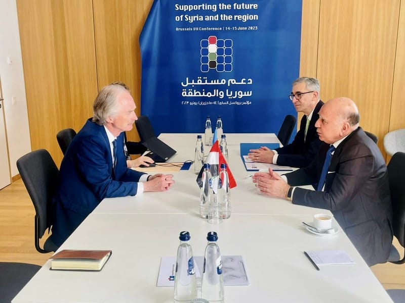 حسين لمبعوث أممي: هناك فرصة حقيقة لإنهاء الأزمة السورية