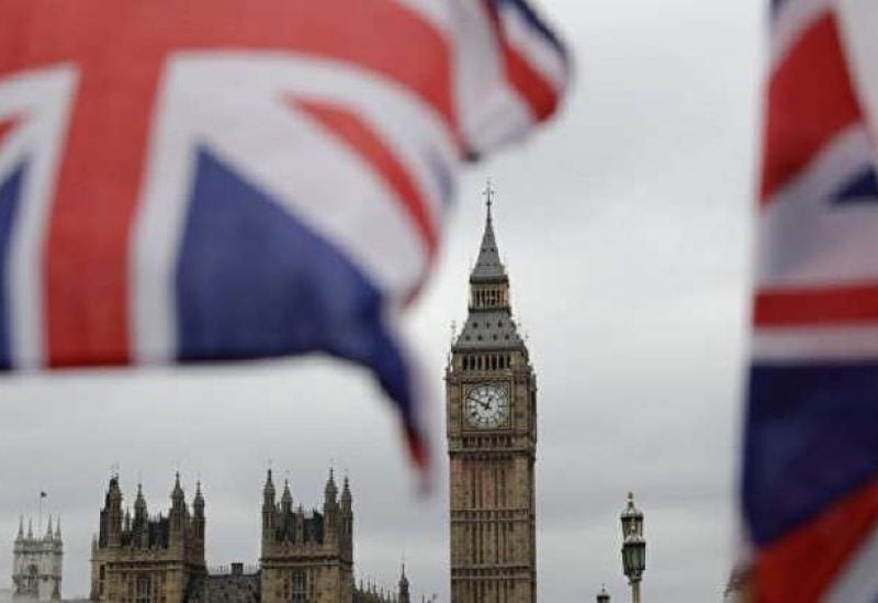 "أريد أن أعتذر للجميع".. وزير بريطاني يعتذر بعد انتهاك قواعد كوفيد عام 2020