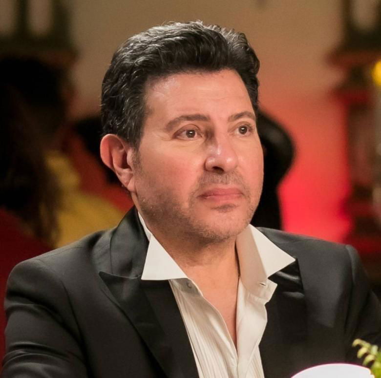 فنانة مصرية تكشف الحالة الصحية لهاني شاكر بعد إجرائه عملية جراحية