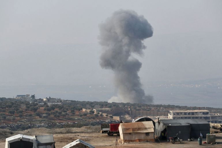 عشرات القتلى والجرحى في قصف روسي على سوق للخضار بريف إدلب