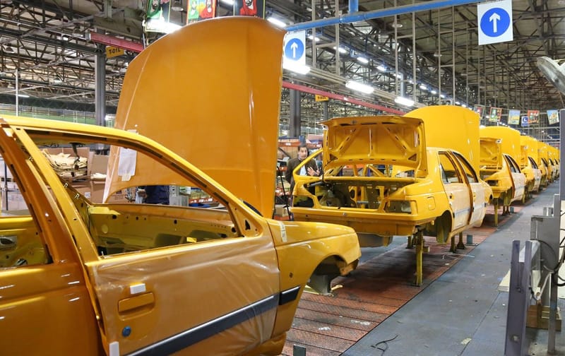 رغم تدني جودتها ومنع استيرادها.. السيارات الإيرانية تعود للعراق