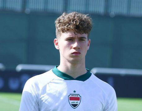 العراقي أوراها يجدد عقده مع كوينز بارك رينجرز الإنجليزي