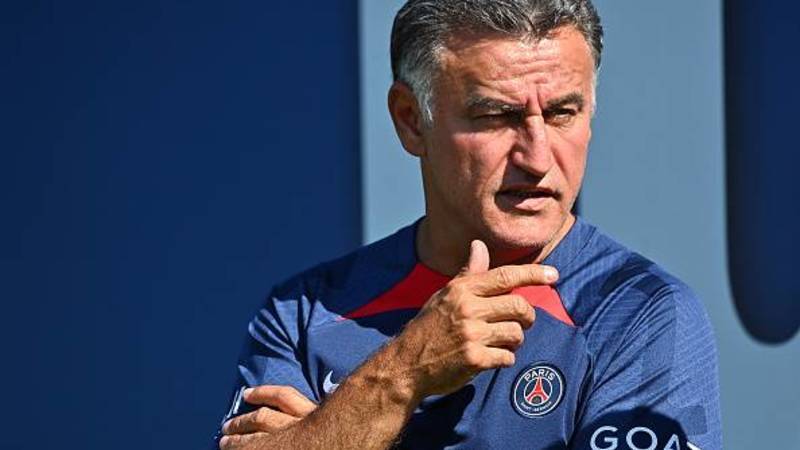 اعتقال مدرب باريس سان جيرمان كريستوف غالتييه