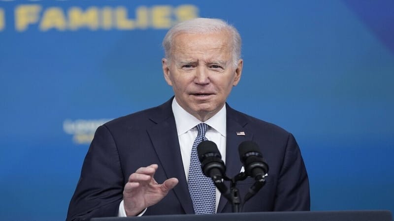 بايدن يوافق على تأجيل نشر جزء من وثائق اغتيال كينيدي السرية