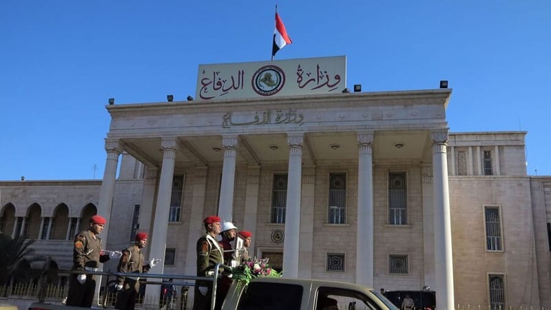 (النافذة) تنشر جدول مراجعة المفسوخة عقودهم من الدفاع حسب الرقعة الجغرافية