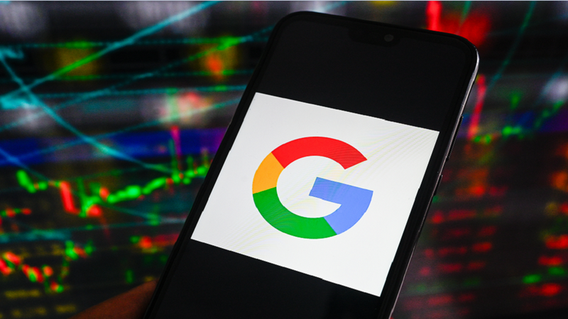 ثلاث قوائم مخفية على هاتفك تُظهر كل شيء يعرفه غوغل عنك!