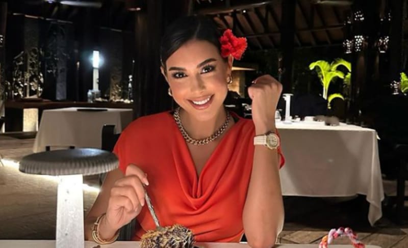 ياسمين صبري توجه رسالة للزعيم عادل إمام وزوجته