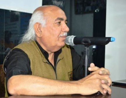 في بيتنا دجاجة..!