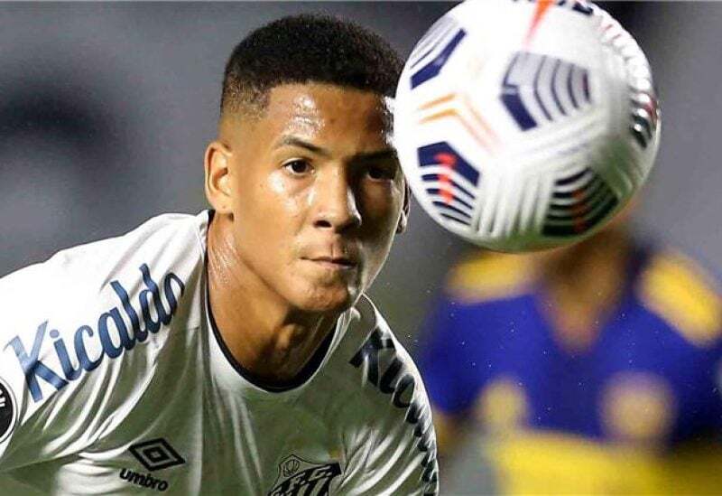 تشيلسي يضم جوهرة سانتوس