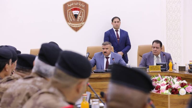 لتعزيز تأمين حدود العراق الدولية بالكامل.. وزير الداخلية يفتتح مركز مراقبة الكاميرات الحدودية