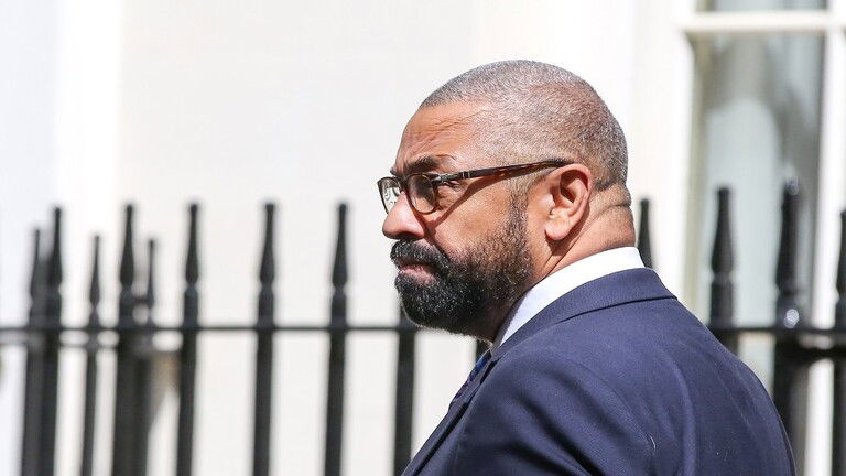 "التايمز": وزير الخارجية البريطاني قد يصبح وزيرا للدفاع