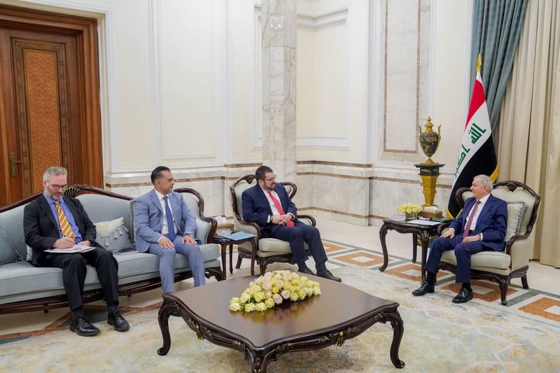 القائم بأعمال السفارة الأمريكية يجدد دعم بلاده لأمن واستقرار العراق