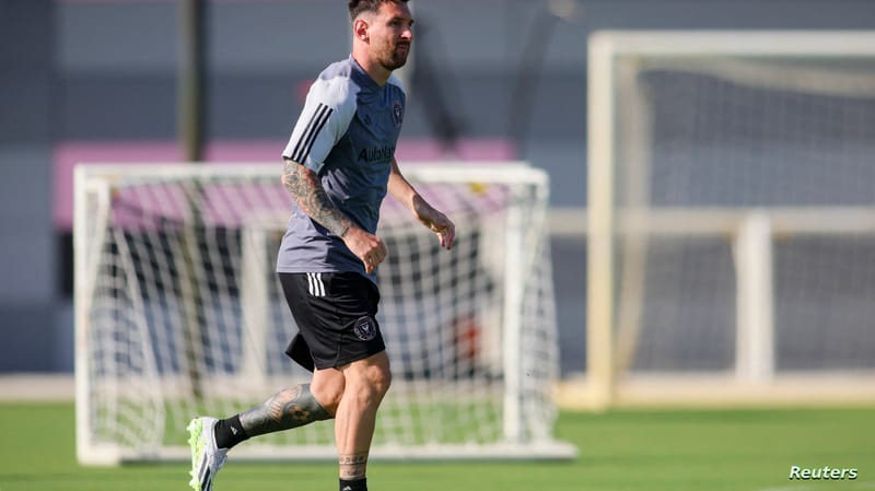 من هو الملياردير الذي أقنع ميسي باختيار إنتر ميامي على السعودية؟