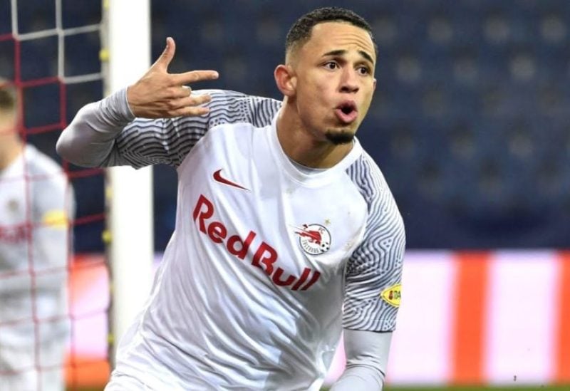 رسمياً.. ميلان يضم المهاجم السويسرى أوكافور