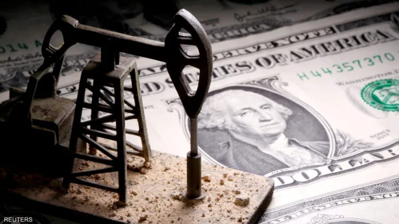 مع قلة المعروض.. النفط يواصل الارتفاع وبرنت فوق 82 دولار