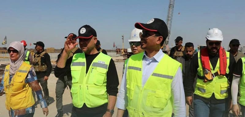 وزير النقل يعلن ارتفاع نسب إنجاز مشروع الأرصفة الخمسة بميناء الفاو الكبير