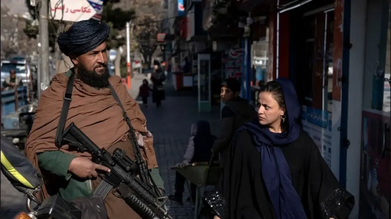 بأمر من طالبان.. غلق نهائي لصالونات النساء في أفغانستان