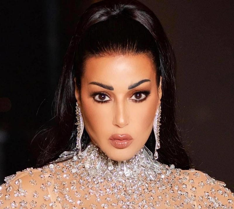 سمية الخشاب تعود إلى الغناء بـ"أركب على الموجة"