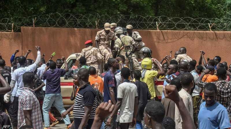 المجلس العسكري في النيجر يعتقل سياسيين كبارا بعد الانقلاب