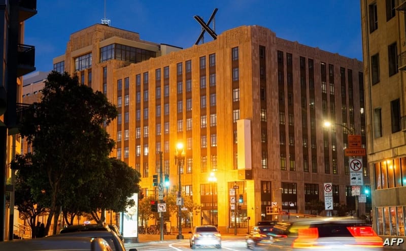 "تويتر سابقا".. إزالة شعار أكس العملاق من فوق بناية الشركة بعد شكاوى