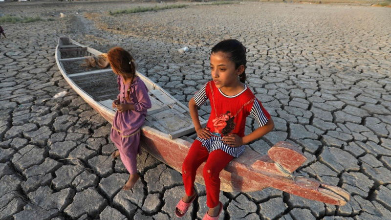 لم يُستخدم منذ الخمسينات.. العراق يسعف نفسه بـ"الخزين الميّت" والفرات يميل على دجلة لريّ الجفاف