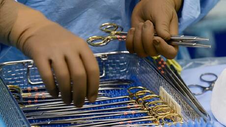 "مصابيح نانوية" لكشف الميكروبات في المعدات الطبية