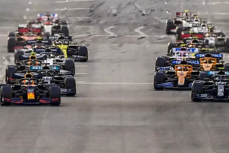 حصلت مع شوماخر حتى.. ما هي العقوبات في فورمولا 1