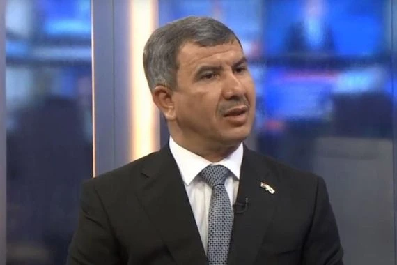 تحرك حكومي لملاحقة واسترداد مسؤولين فاسدين بحكومة الكاظمي