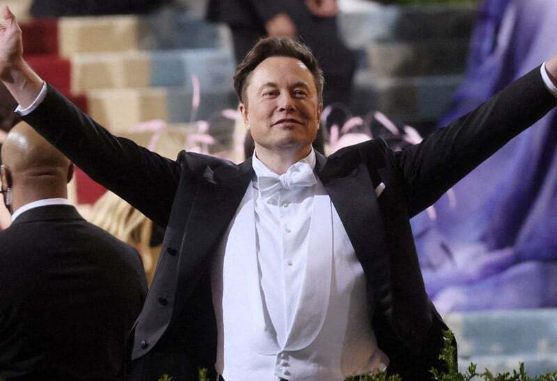 ما علاقة الهبوط الحاد في سعر "بيتكوين" بتحركات إيلون ماسك!؟