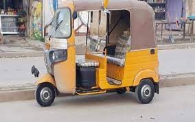 قتلوه نحرًا.. الاستخبارات تطيح بقاتلي سائق "التك تك" في بغداد