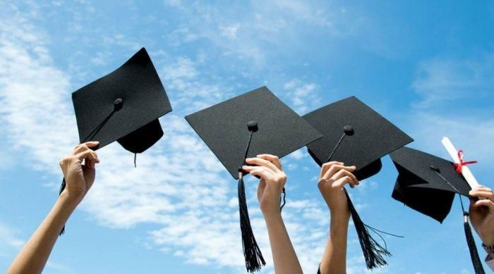 التعليم تحذر من إيهام الطلبة بالقبول بالجامعات الأهلية خارج منظومة التقديم المركزي