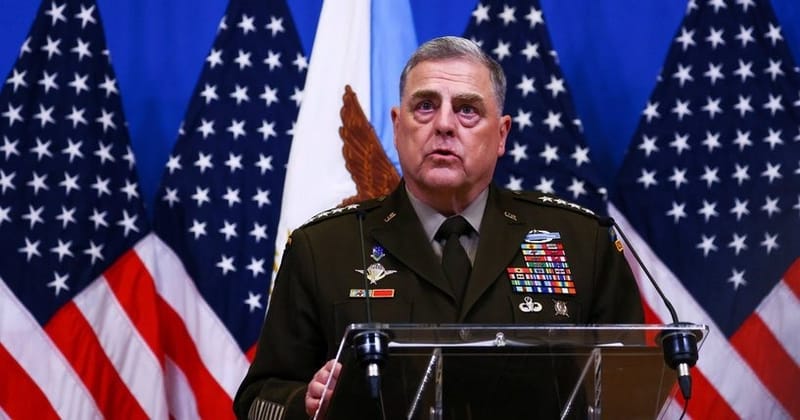 رئيس هيئة الأركان الأميركية ينفي أنه أوصى ترامب بـ"مهاجمة إيران"
